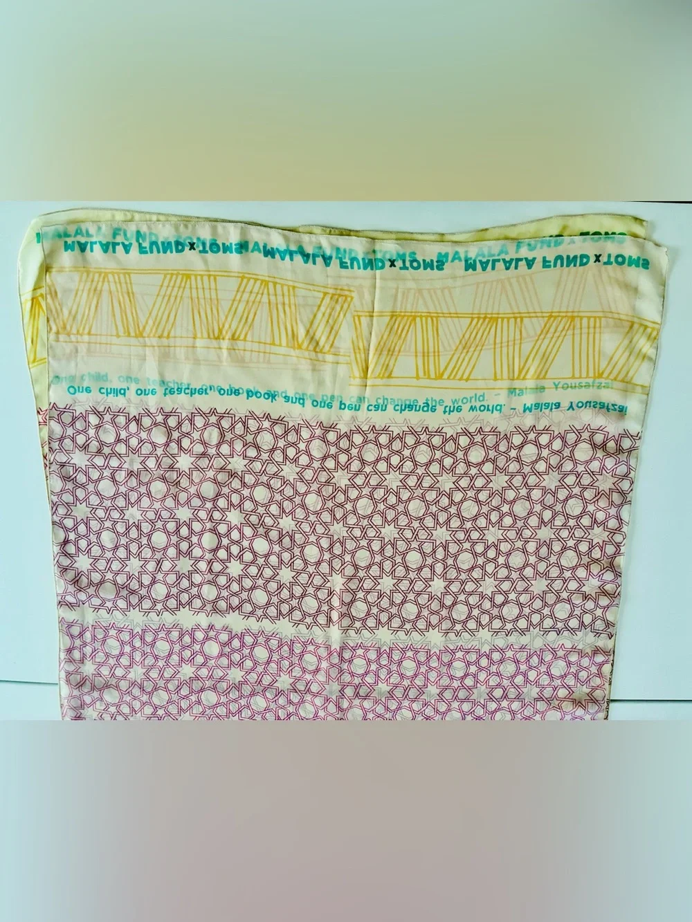 Toms Collab w/ Malala Yousafzai Islamic Art Print Scarf Hijab 💯Polyester EUC